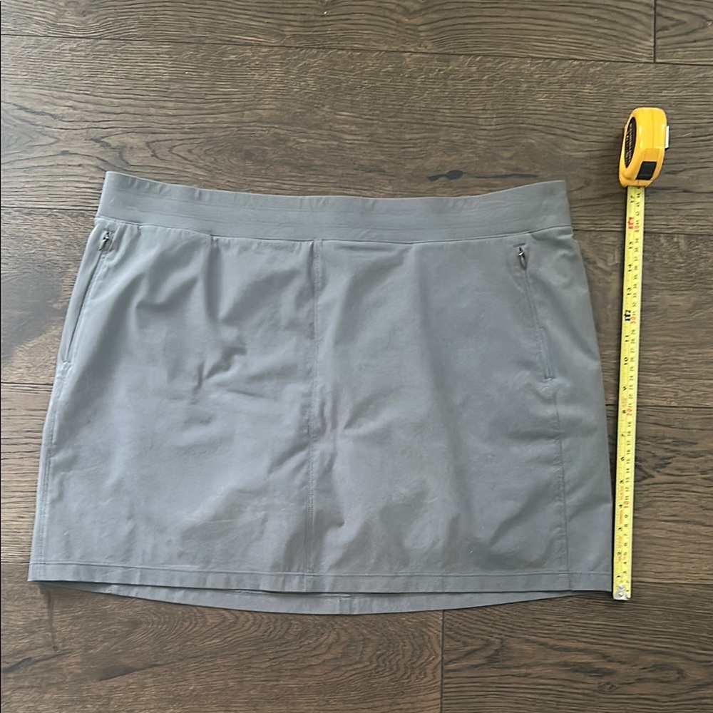 Kuhl Gray Skort with Zipper Pockets